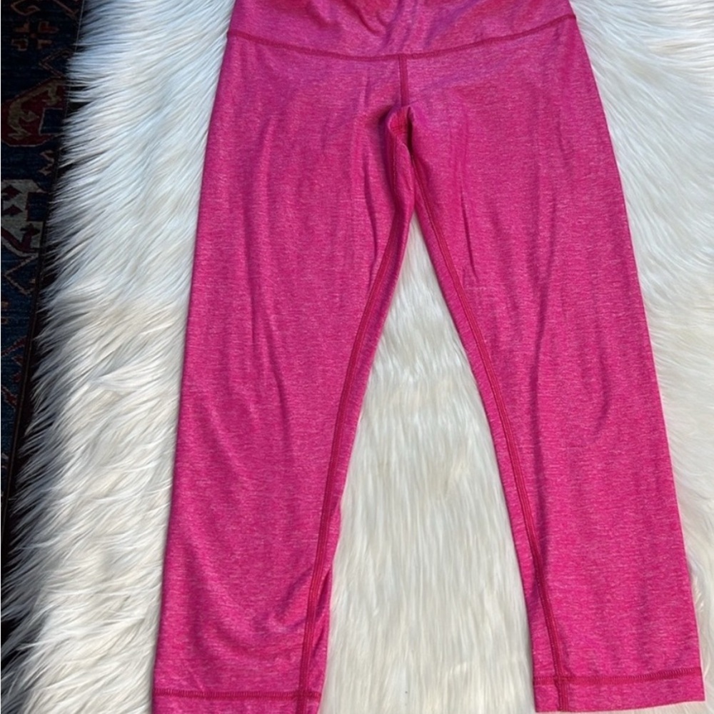 Lululemon Magenta Wunder Under Crop II - Picture 2 of 3